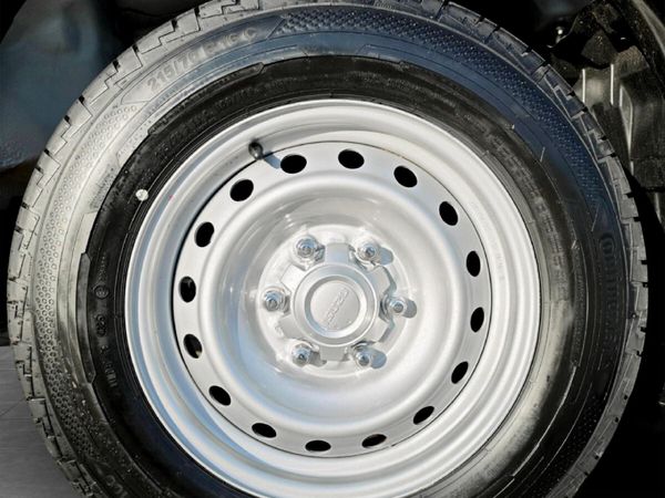 2026-Isuzu-D-Max-19-DDI-LR-Single-Cab image:5