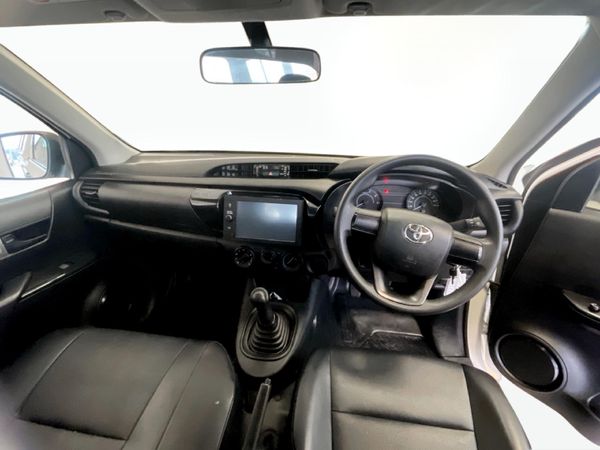 2024-Toyota-Hilux-24-GD-Single-Cab image:5