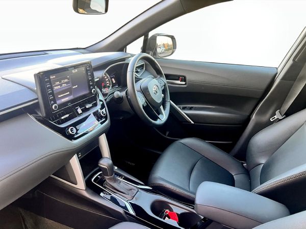 2024-Toyota-Corolla-Cross-18-XS image:6