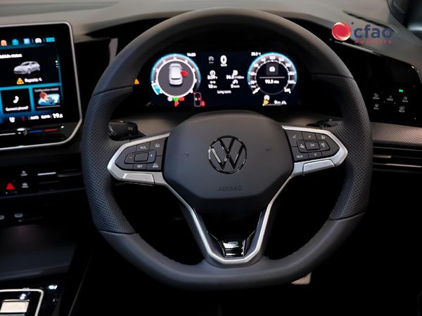2026-Volkswagen-Golf-14-TSI-R-Line-Auto-110kw image:18