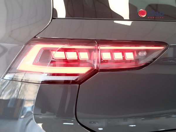2026-Volkswagen-Golf-14-TSI-R-Line-Auto-110kw image:24