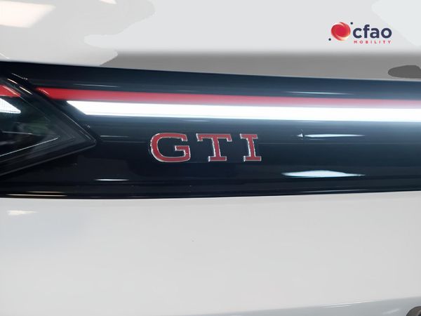 2026-Volkswagen-Golf-8-GTI-20-TSI-DSG image:4