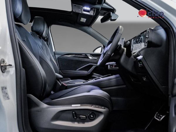 2026-Volkswagen-Tiguan-20-TSI-R-Line-4Motion-Auto image:10