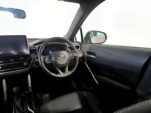 2025-Toyota-Corolla-Cross-18-XS-Hybrid image:11