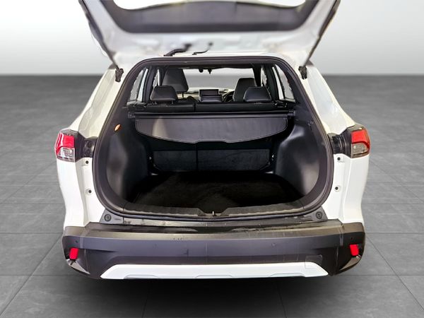 2025-Toyota-Corolla-Cross-18-XS-Hybrid image:19