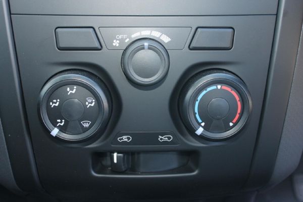 2026-Isuzu-D-Max-250C-Single-Cab image:14