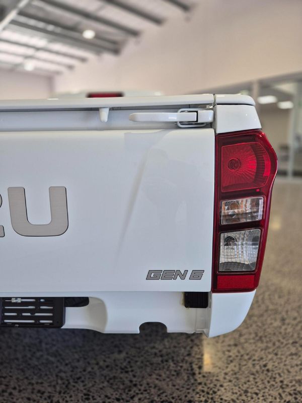 2026-Isuzu-D-Max-250C-Single-Cab image:7