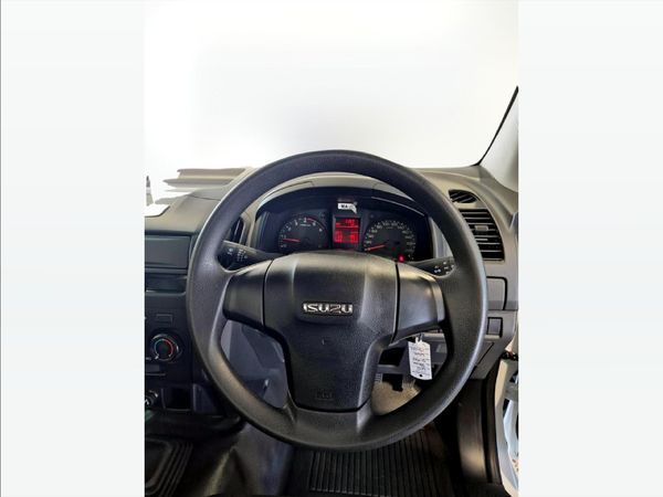 2026-Isuzu-D-Max-250C-Single-Cab image:8