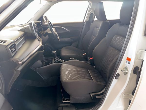 2025-Suzuki-Swift-12-GL-Auto image:9