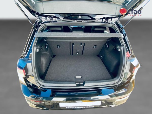 2026-Volkswagen-Golf-14-TSI-R-Line-Auto-110kw image:10