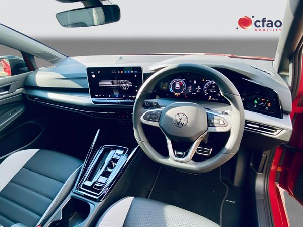2026-Volkswagen-Golf-14-TSI-R-Line-Auto-110kw image:8