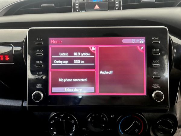 2025-Toyota-Hilux-24-GD-6-Raider-4x4-Auto-Double-Cab image:9