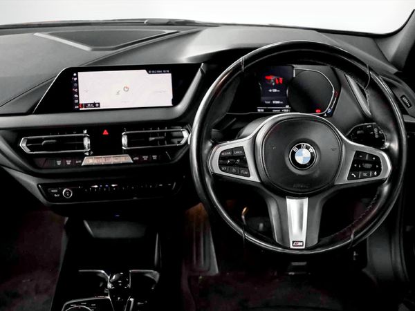 2020-BMW-1-Series-118i-M-Sport image:12
