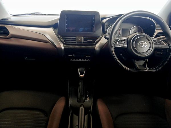 2025-Toyota-Starlet-Cross-15XS-Auto image:5
