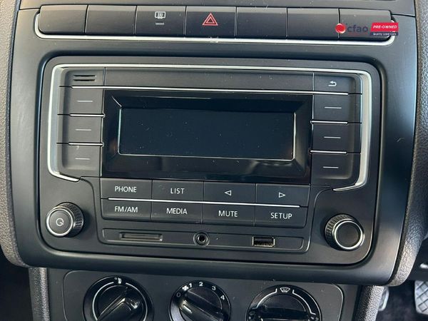 2024-Volkswagen-Polo-Vivo-14-Comfortline-5-dr image:12