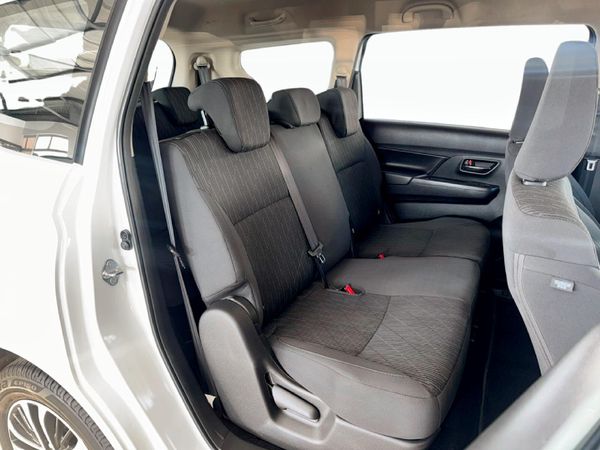 2025-Suzuki-Ertiga-15-GL image:9