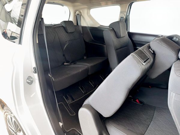 2025-Suzuki-Ertiga-15-GL image:10