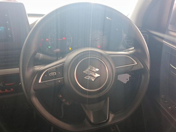 2025-Suzuki-Swift-12-GL-Auto image:7