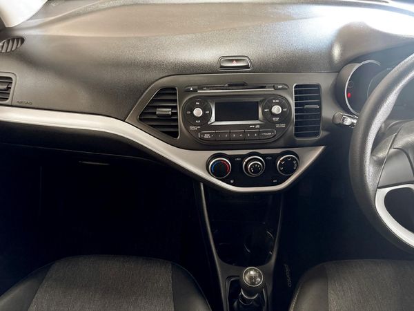 2015-Kia-Picanto-10-LX image:12