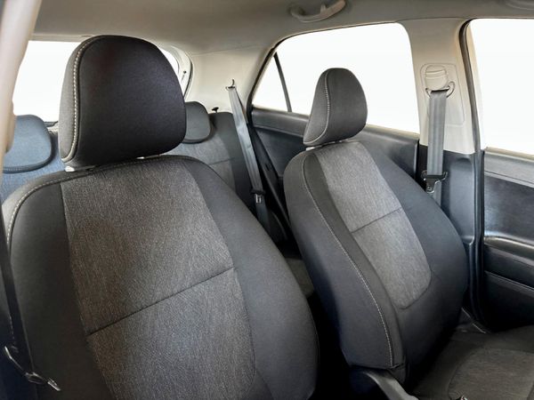 2015-Kia-Picanto-10-LX image:14