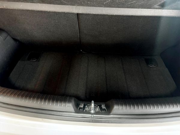 2015-Kia-Picanto-10-LX image:16