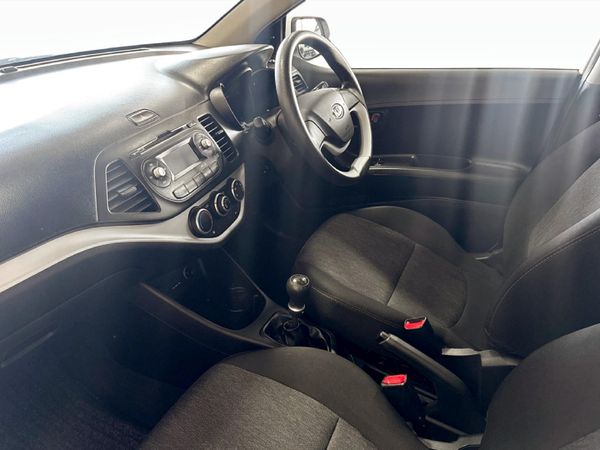 2015-Kia-Picanto-10-LX image:6