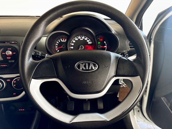 2015-Kia-Picanto-10-LX image:7