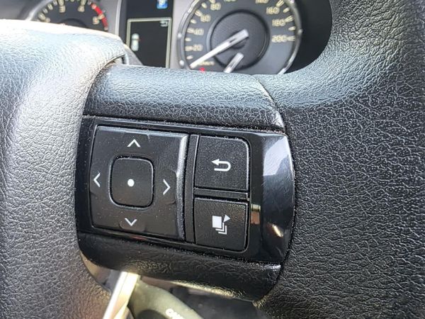 2023-Toyota-Hilux-24-GD-6-Raised-Body-Raider-Auto-Double-Cab image:9