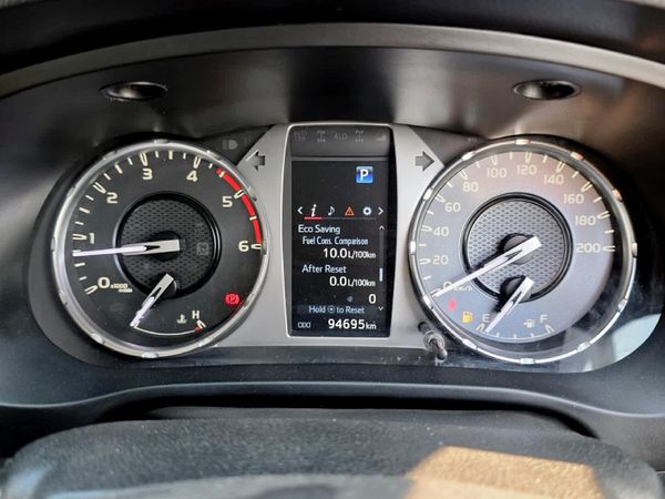 2023-Toyota-Hilux-24-GD-6-Raised-Body-Raider-Auto-Double-Cab image:10