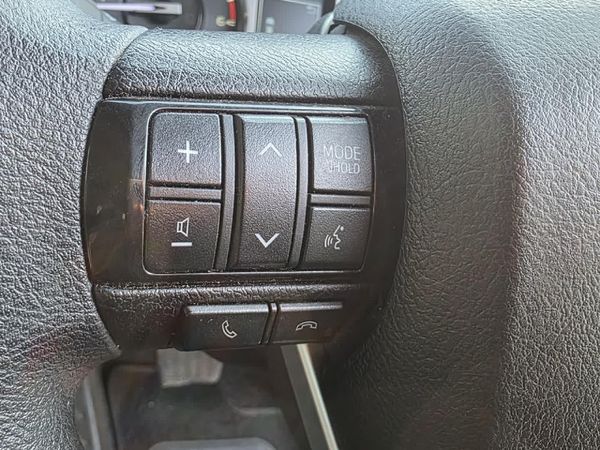 2023-Toyota-Hilux-24-GD-6-Raised-Body-Raider-Auto-Double-Cab image:8
