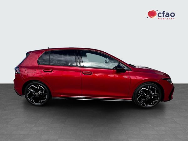 2026-Volkswagen-Golf-14-TSI-R-Line-Auto-110kw image:3
