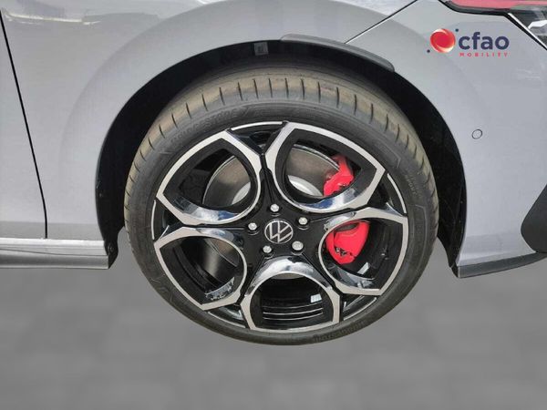 2026-Volkswagen-Golf-8-GTI-20-TSI-DSG image:15