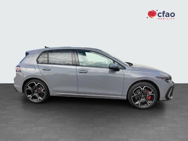 2026-Volkswagen-Golf-8-GTI-20-TSI-DSG image:3