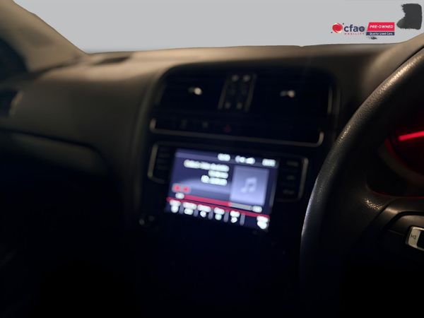 2022-Volkswagen-Polo-Vivo-16-Comfortline-Auto-5-dr image:14