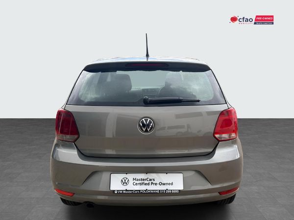 2022-Volkswagen-Polo-Vivo-16-Comfortline-Auto-5-dr image:4