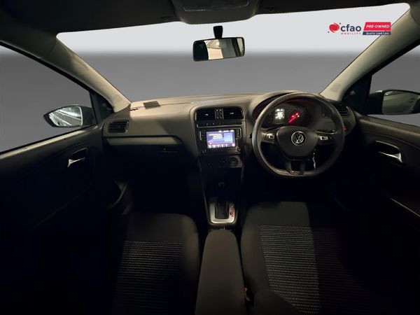 2022-Volkswagen-Polo-Vivo-16-Comfortline-Auto-5-dr image:6