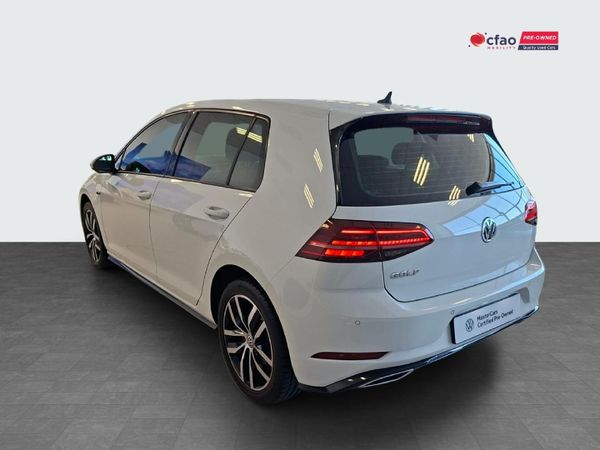 2018-Volkswagen-Golf-VII-20-TDI-Comfortline-Auto image:10