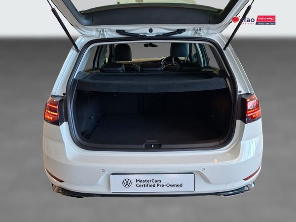 2018-Volkswagen-Golf-VII-20-TDI-Comfortline-Auto image:12