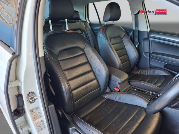 2018-Volkswagen-Golf-VII-20-TDI-Comfortline-Auto image:16