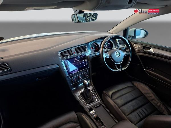 2018-Volkswagen-Golf-VII-20-TDI-Comfortline-Auto image:22