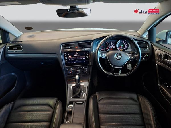 2018-Volkswagen-Golf-VII-20-TDI-Comfortline-Auto image:5