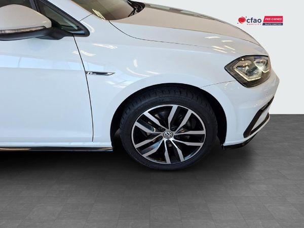 2018-Volkswagen-Golf-VII-20-TDI-Comfortline-Auto image:7