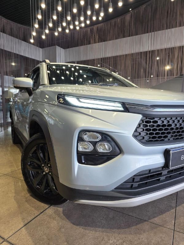 2025-Toyota-Starlet-Cross-15XS image:1