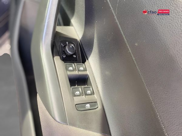 2025-Volkswagen-Polo-10-TSI image:9