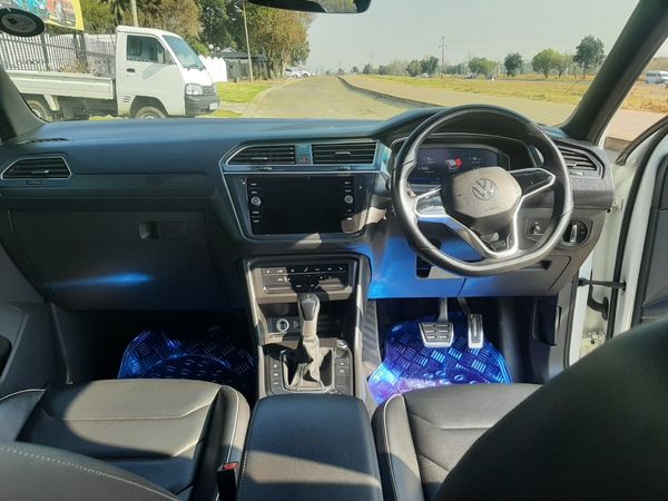 2022-Volkswagen-Tiguan-20-TSI-R-Line-4Motion-DSG-Auto-162kW image:13