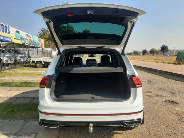 2022-Volkswagen-Tiguan-20-TSI-R-Line-4Motion-DSG-Auto-162kW image:20