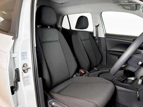 2026-Volkswagen-T-Cross-10-TSI image:8