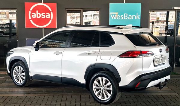 2021-Toyota-Corolla-Cross-18-XS-Hybrid image:4