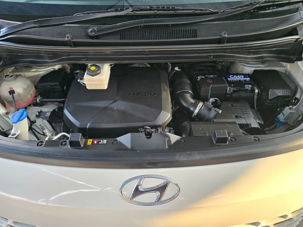 2022-Hyundai-Staria-STARIA-EXECUTIVE-AUTOMATIC image:9