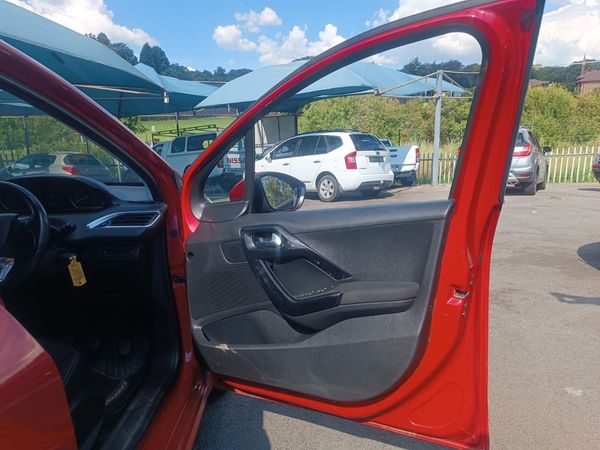 2021-Peugeot-208-12-Active image:7